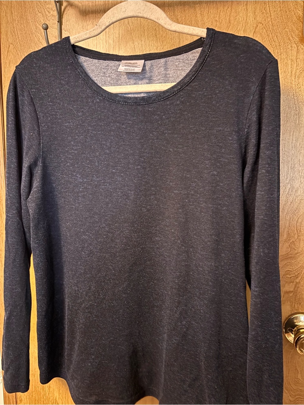 Women's Long-Sleeve Scoop Neck Top
